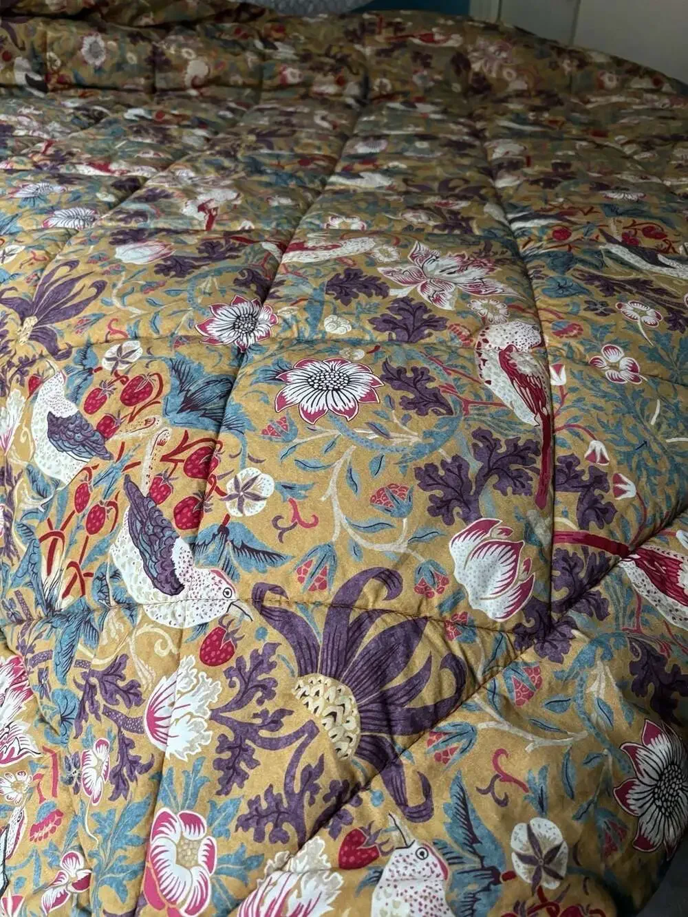 William Morris At Home Strawberry Thief Quilt Comforter full/Queen 88